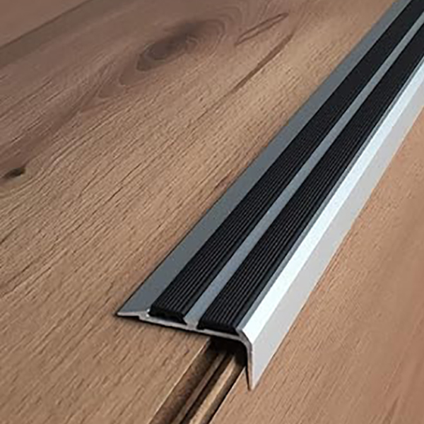 Aluminium Anti-Slip Step Edge Noising with Non - Slippery Rubber Insert