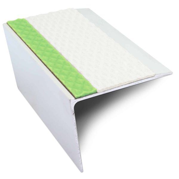 67mm x 55mm Durable Slip-Resistant Silicone Carbide Stair Nosing for Enhanced Safety