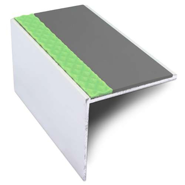  56mm x 55mm Non-Electrical Illuminated Commercial Stair Nosing for Safety and Durability