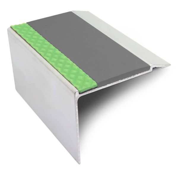 72mm x 55mm DDA Compliant Non Slip Commercial Stair Nosing With PVC Insert