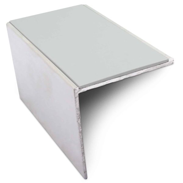 56mm x 55mm DDA Compliant Aluminium Anti Slip Commercial Stair Nosing Edge Trim