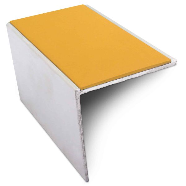 56mm x 55mm DDA Compliant Aluminium Anti Slip Commercial Stair Nosing Edge Trim